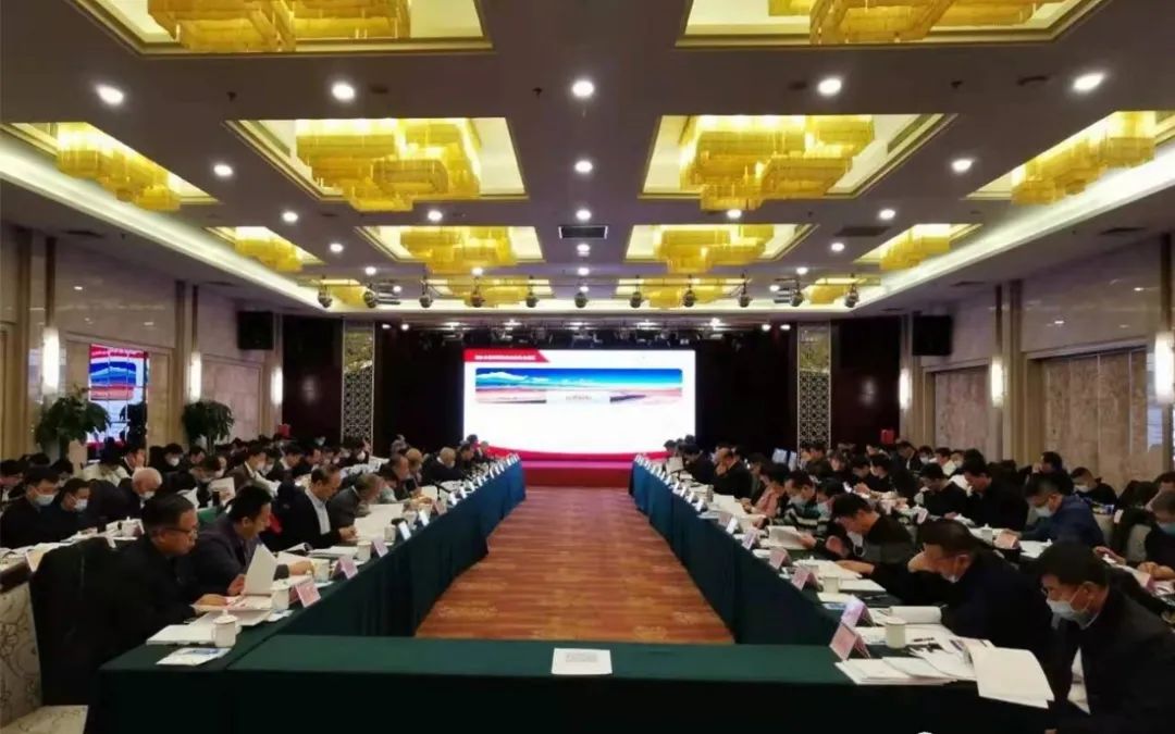 在五中全會精神的指引下:科學(xué)謀劃塞外明珠鄂爾多斯市“十四五”發(fā)展規(guī)劃 1.jpg 在五中全會精神的指引下:科學(xué)謀劃塞外明珠鄂爾多斯市“十四五”發(fā)展規(guī)劃 1.jpg