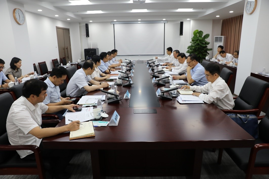 公司領(lǐng)導(dǎo)與河北省副省長(zhǎng)時(shí)清霜一行座談交流 公司領(lǐng)導(dǎo)與河北省副省長(zhǎng)時(shí)清霜一行座談交流